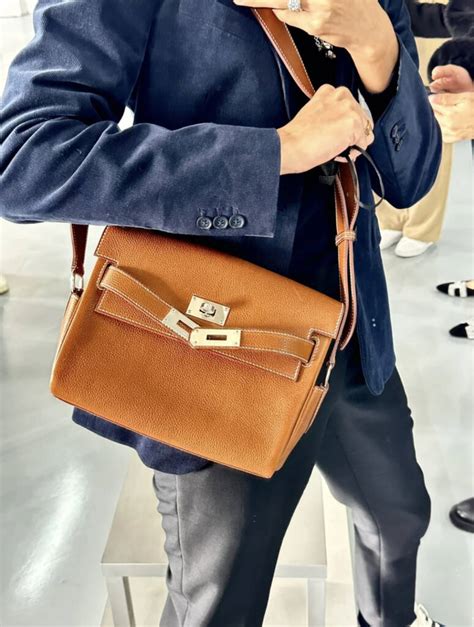 hermes messenger bag mens|hermes crossbody bag men.